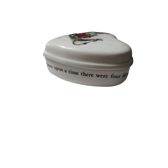 Wedgwood Beatrix Peter Rabbit heart trinket box - Picture 4 of 10